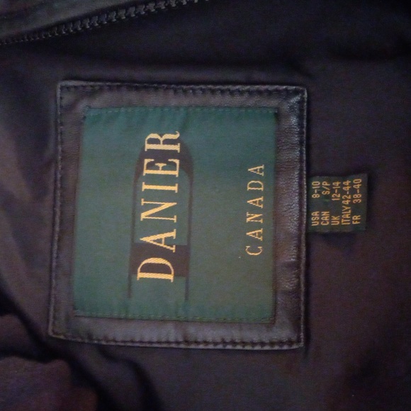 Danier long leather jacket - Picture 5 of 5
